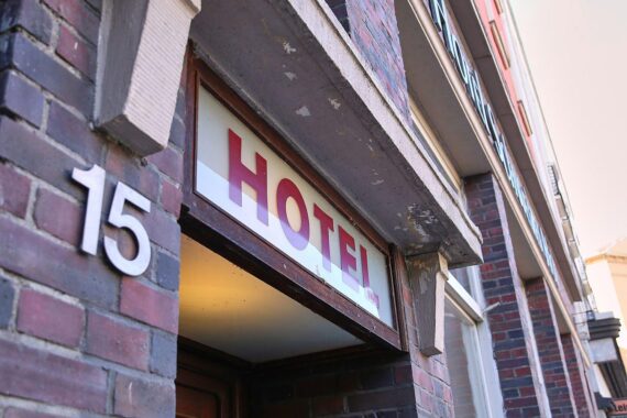 Hotel in Sachsen-Anhalt: Gäste, Übernachtungen, Campingboom (Archivfoto, statistisch, Juli).