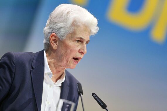 Marie-Agnes Strack-Zimmermann (FDP) hält Statement zur Soldatenverpflichtung für Litauen-Brigade.