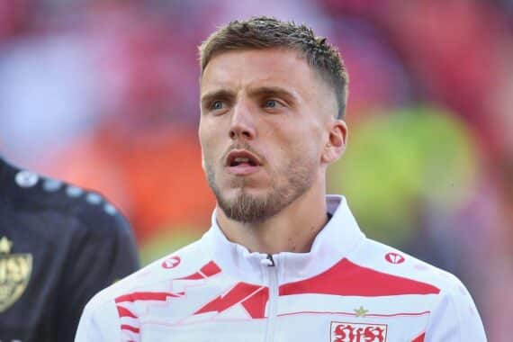 Ermedin Demirovic jubelt nach drei Toren beim 3:1 gegen Viking Stavanger.