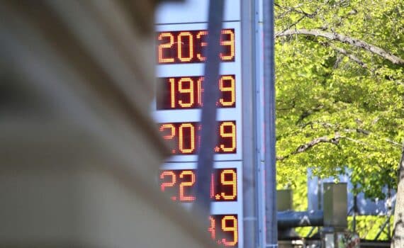 Tankstelle im Archiv: Benzinpreisdruck führt zu Kraftstoffdiebstählen, teils mit überklebten Kennzeichen.