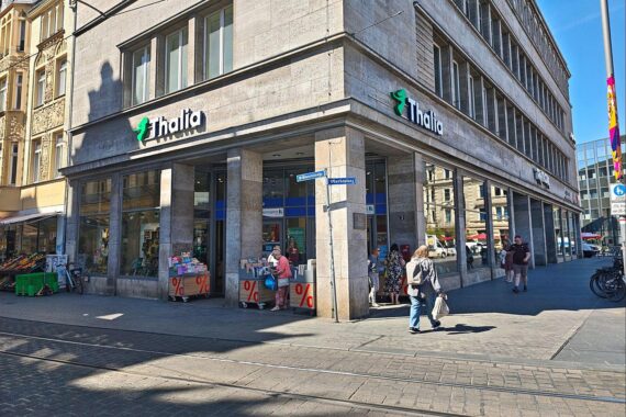 Thalia-Filiale in der Innenstadt (Archivfoto), Diskussion über Innenstadt-Belebung gegen chinesische Billiganbieter.