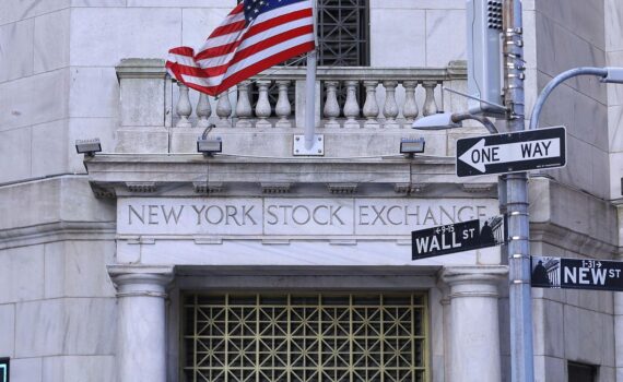 New Yorker Börse (NYSE) im Archiv: Indizes, Inflation, Gold und Öl als Finanzmarkt-Stimmung.