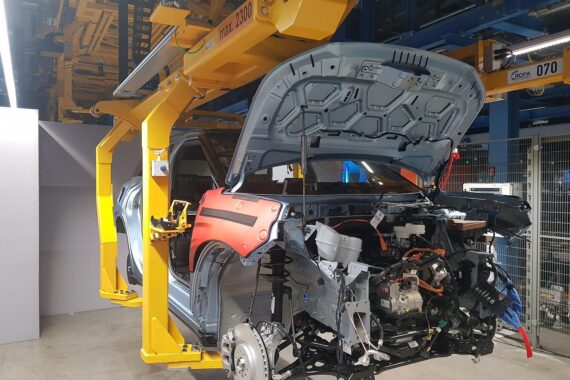 Autoindustrie in Europa im Fokus: VDA-Präsidentin Müller kritisiert fehlende Wachstumschancen.