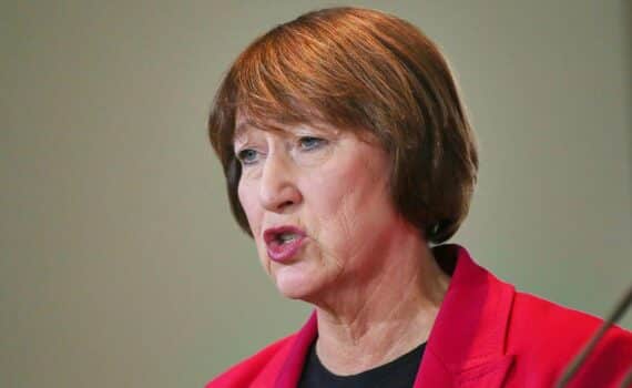 Hildegard Müller (Archivfoto) vor dem Aktionstag der IG Metall in der Autoindustrie in Berlin.
