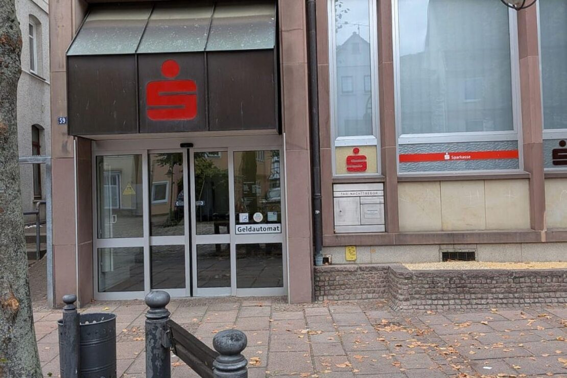 Versuchter besonders schwerer Diebstahl am Geldautomaten in Bodenwerder – zwei Tatverdächtige festgenommen