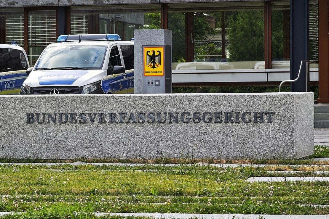 Volker Beck legt Verfassungsbeschwerde in Mordprozess ein