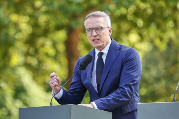 Karsten Wildberger fordert internationale KI-Aufsicht, Meldepflichten für Sicherheitsvorfälle und warnt vor KI-Abhängigkeit.
