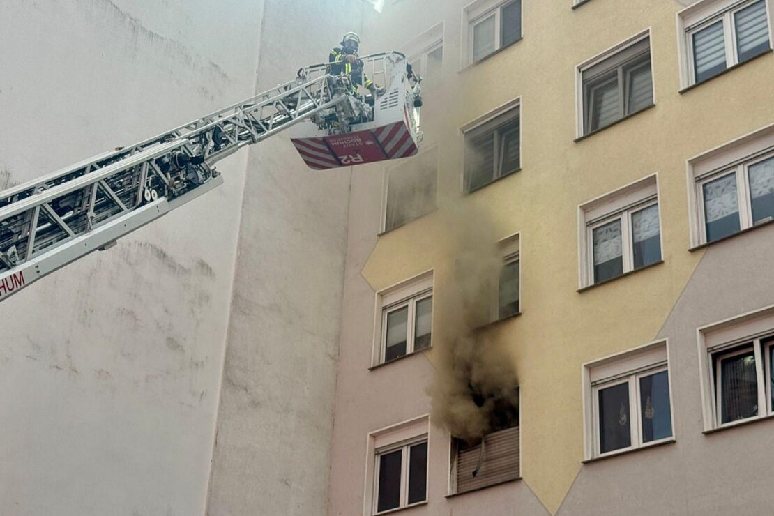 Wohnungsbrand in Bochum-Wattenscheid fordert zwei Verletzte