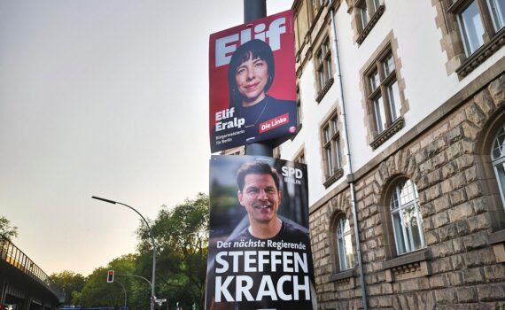 SPD-Wahlplakate mit Elif Eralp (Linke) und Steffen Krach, Archivfoto.