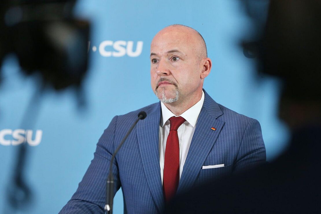 CSU bezeichnet Berlin-Sondierungen nach Emde-Post als "Lachnummer"