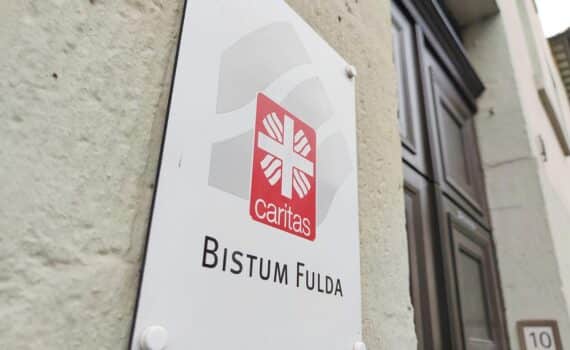 Caritas-Politiker Georg Cremer im Interview; Kritik an konsumistischer Gerechtigkeitsdebatte, Lieferando-Staats-Statement.