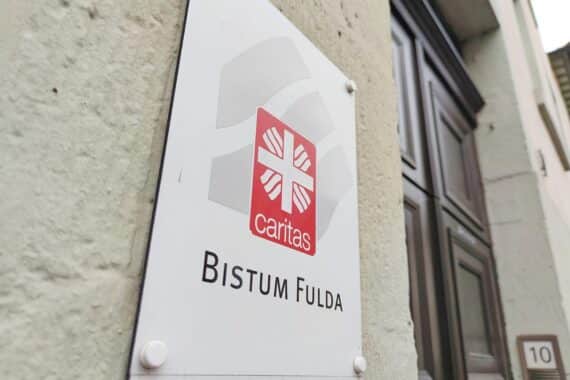 Caritas-Politiker Georg Cremer im Interview; Kritik an konsumistischer Gerechtigkeitsdebatte, Lieferando-Staats-Statement.