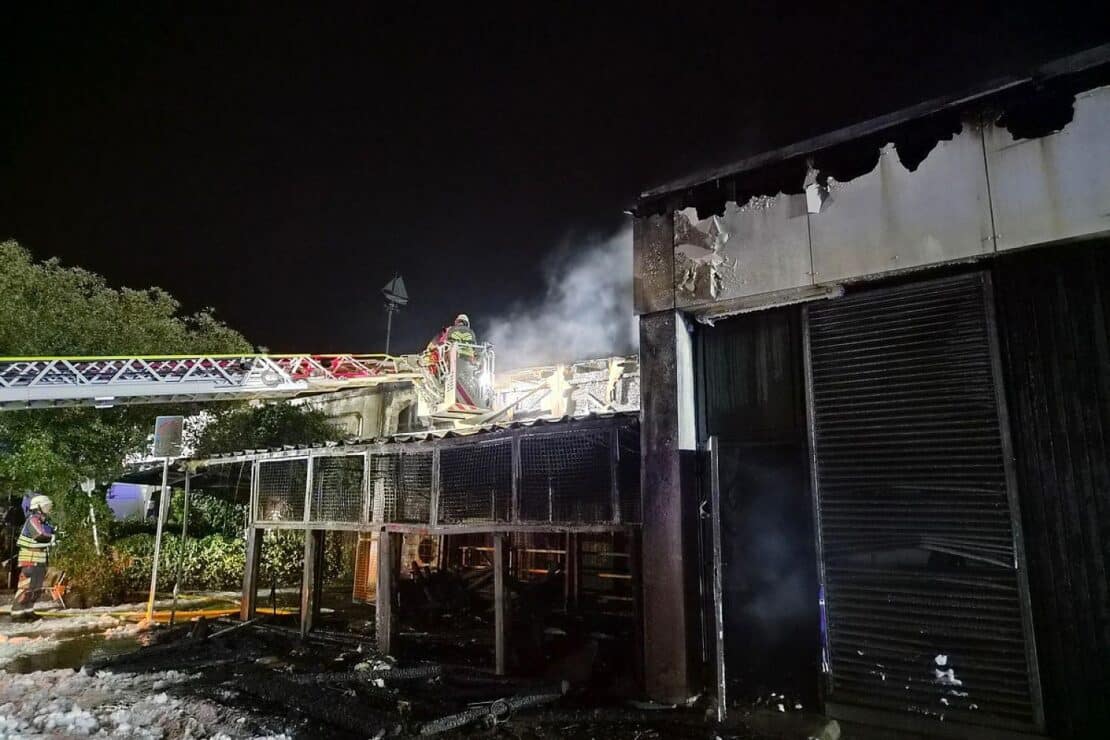 Feuer in Europaallee-Passage: Schlafende Person unverletzt gerettet