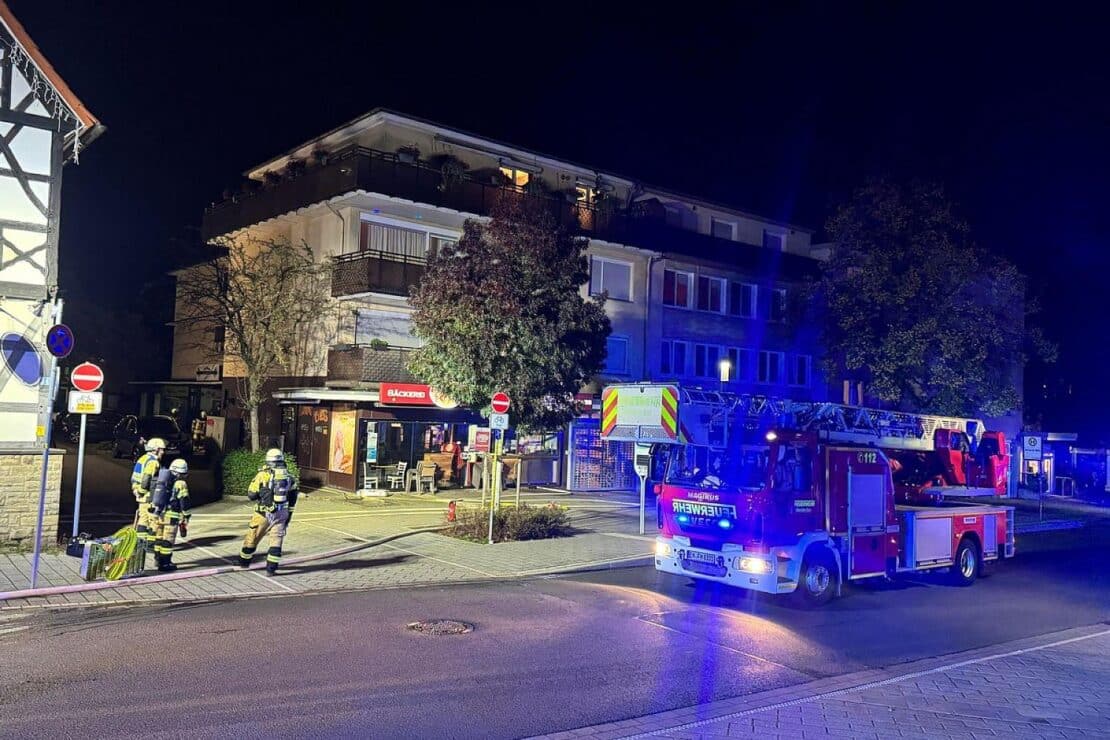 Feuerwehr Herdecke verhindert Brandausbreitung in der Innenstadt