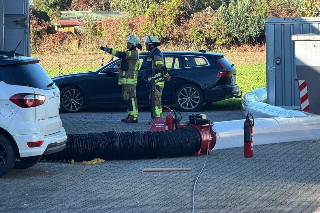 Flüssiggasaustritt am Weinheimer Krankenhaus beschäftigt Feuerwehr mehrere Stunden