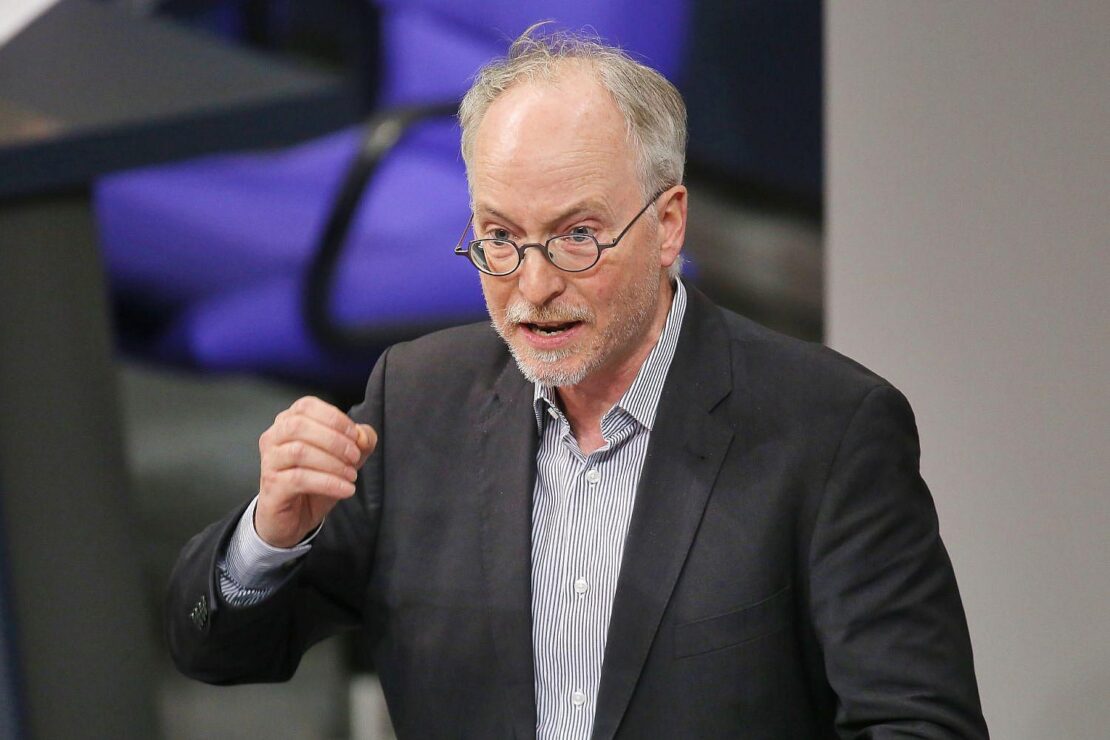 Grüne kritisieren Bilgers Bahn-Konzept