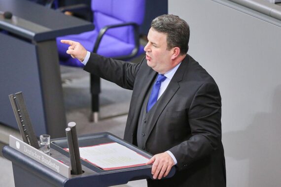 Hubertus Heil (Archiv) – SPD-Politiker spricht selbstkritisch über Kommunikation, Kurs und mögliche Kandidatur.