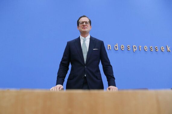Moritz Hennemann in Berlin, warnt vor Aushöhlung des Informationsfreiheitsrechts.