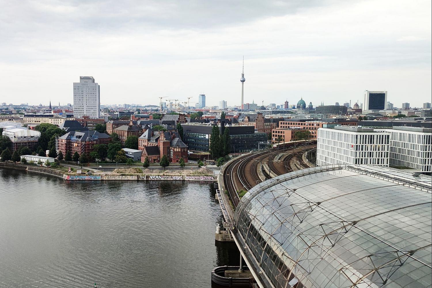 Holetschek und Bühl stellen Milliardenhilfen für Berlin infrage