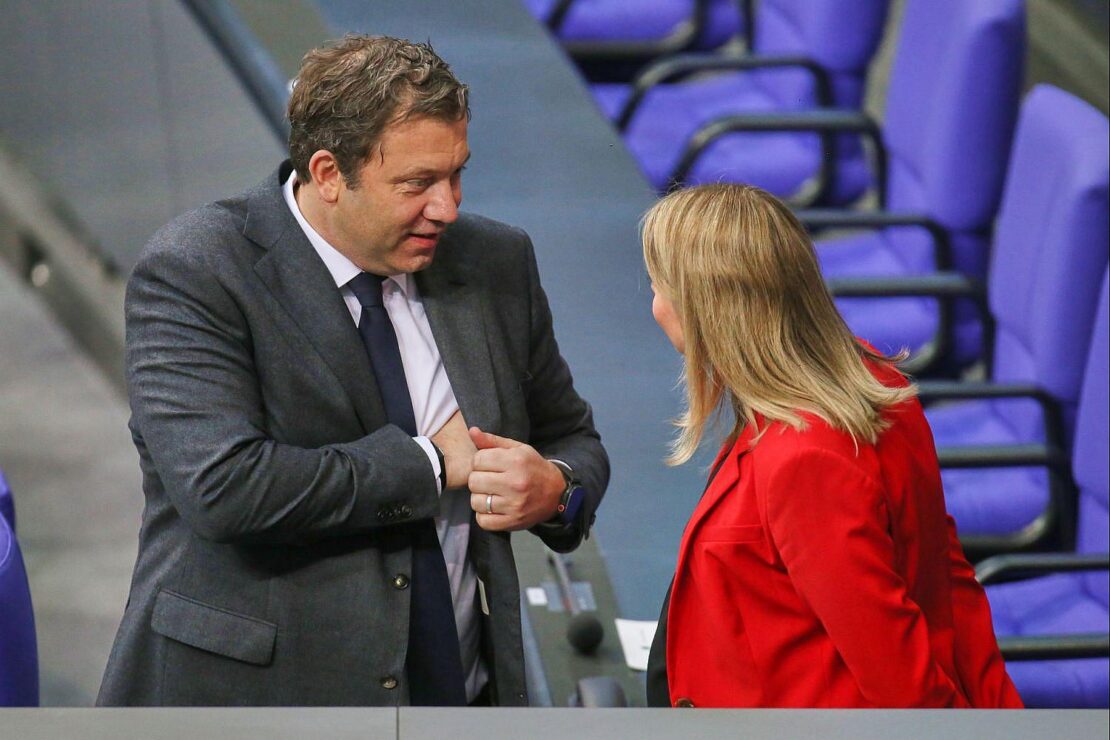 Hubertz stellt sich in SPD-Führungsdebatte hinter Klingbeil