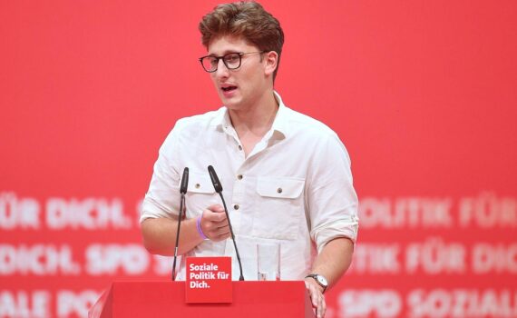 Philipp Türmer (SPD, Archivfoto) vor Thema SPD-Neuwahl: Klingbeil kandidiert, Heil oder Schwesig als Alternativen.