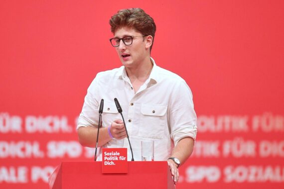 Philipp Türmer (SPD, Archivfoto) vor Thema SPD-Neuwahl: Klingbeil kandidiert, Heil oder Schwesig als Alternativen.