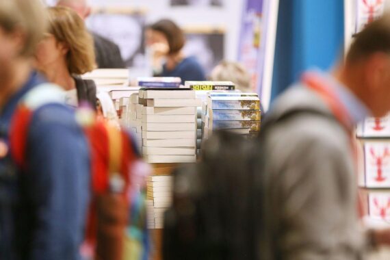 Anne Carson erhält den Literatur-Nobelpreis: Bücher (Archiv) vor Stockholmer Ankündigung.