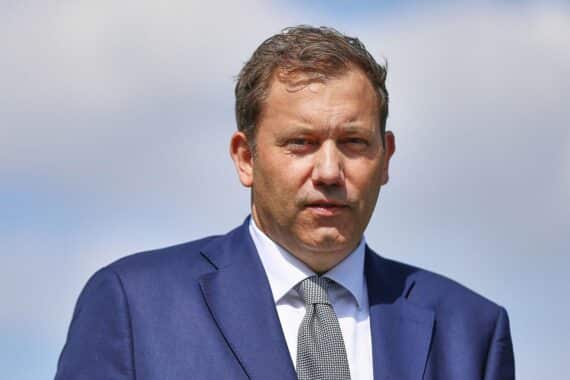 Bundesfinanzminister Lars Klingbeil (SPD) bei einem Pressefoto, Archivaufnahme via dts Nachrichtenagentur.