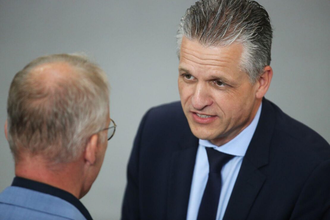 Koalition sieht Demokratie vor historischer Bewährungsprobe
