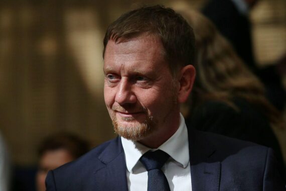 Michael Kretschmer (CDU) im Archivfoto, Politikerkommentar zur SPD-Rückzugsentscheidung von Bärbel Bas.