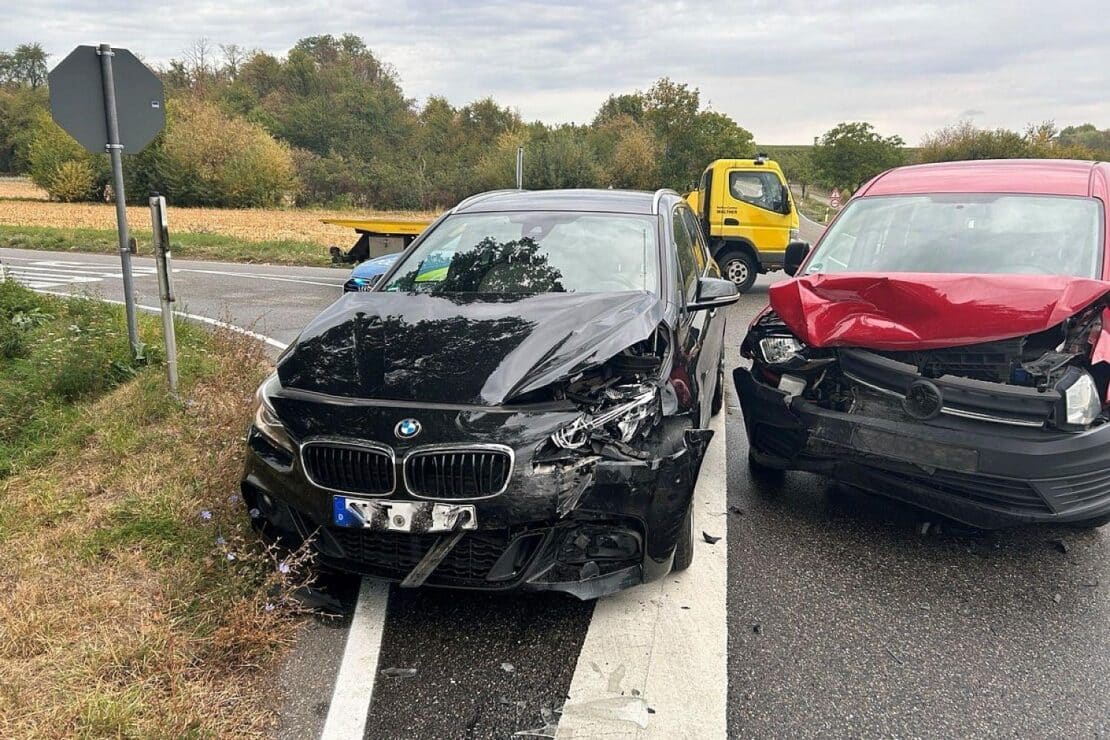 Leicht verletzte Fahrerin nach Unfall auf der L545 bei Steinfeld