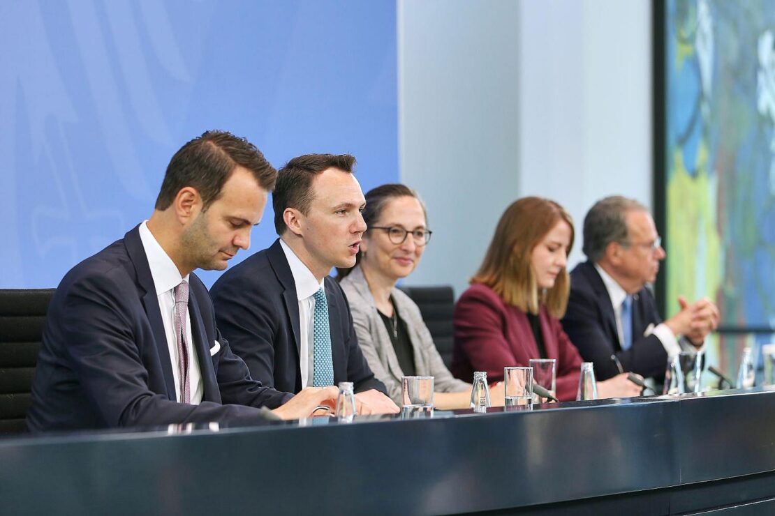 Linke kritisiert Zusammensetzung von Rentenkommission