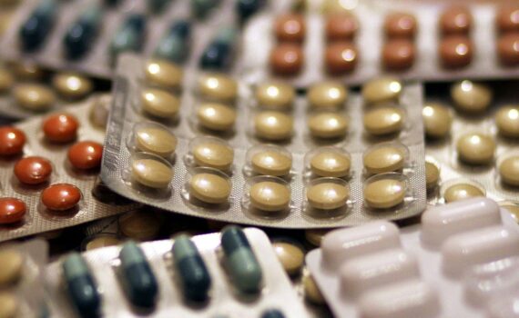 Tabletten (Archiv) – Off-Label-Medikamente für ME/CFS, Versorgungslage bleibt unzureichend.