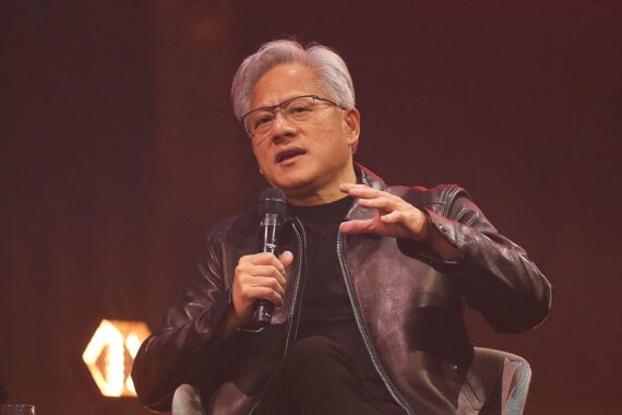 Archivaufnahme von Nvidia-Chef Jensen Huang im Porträt.