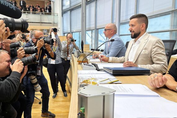 SPD-Fraktionskundgebung in Berlin mit Tobias Rausch-Foto, Pistorius-Referenz und Bebelplatz als Ort der Bücherverbrennung.