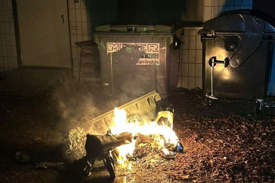 Polizei Hagen setzt Fahndung nach Tätern von Mülltonnenbränden fort