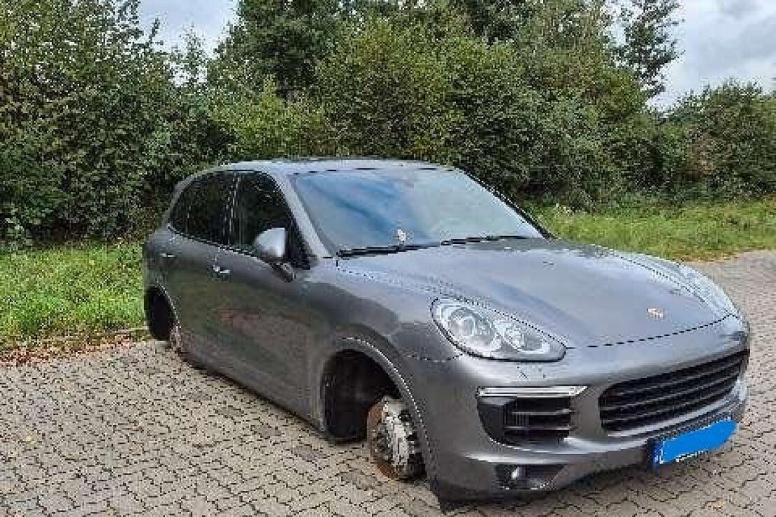 Raddiebstahl in Toppenstedt und Treckerunfall in Wistedt