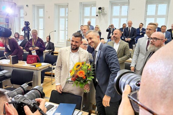 Felix Banaszak kritisiert: Tobias Rausch und Ulrich Siegmund bei der Landtagswahl in Sachsen-Anhalt (06.10.2026).