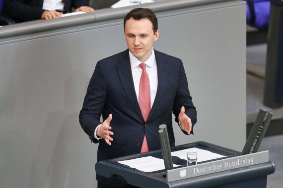 Pascal Reddig (CDU) im Archivfoto; Hinweis auf Reformdruck und Rentenkommissions-Umsetzung.