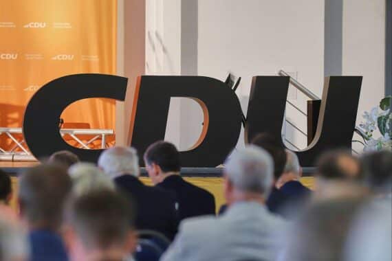 CDU-Logo (Archiv): Ministerpräsident Boris Rhein fordert mehr Konservatismus für die CDU.