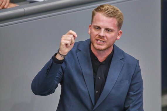SPD-Politiker Tim Klüssendorf (Archiv) fordert gerechtere Erbschaftsteuer und bessere gesetzliche Rente.