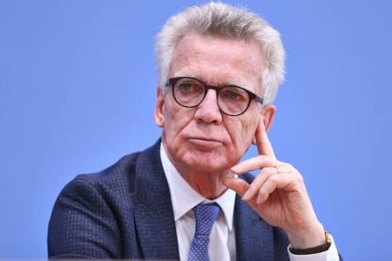 Thomas de Maizière (CDU) als Gastprofessor an der Universität Duisburg-Essen, NRW School of Governance.