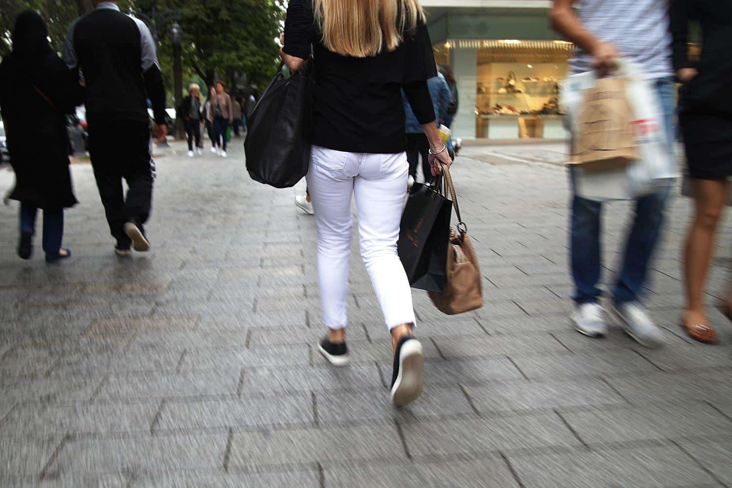 Verbraucherstimmung stabilisiert sich auf niedrigem Niveau